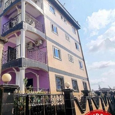 Residence Sighaka - Studio Meuble Vip Avec Wifi, Gardien, Parking Douala Extérieur photo